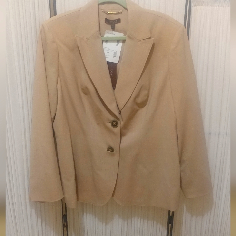 Tesori Brand New Blazer